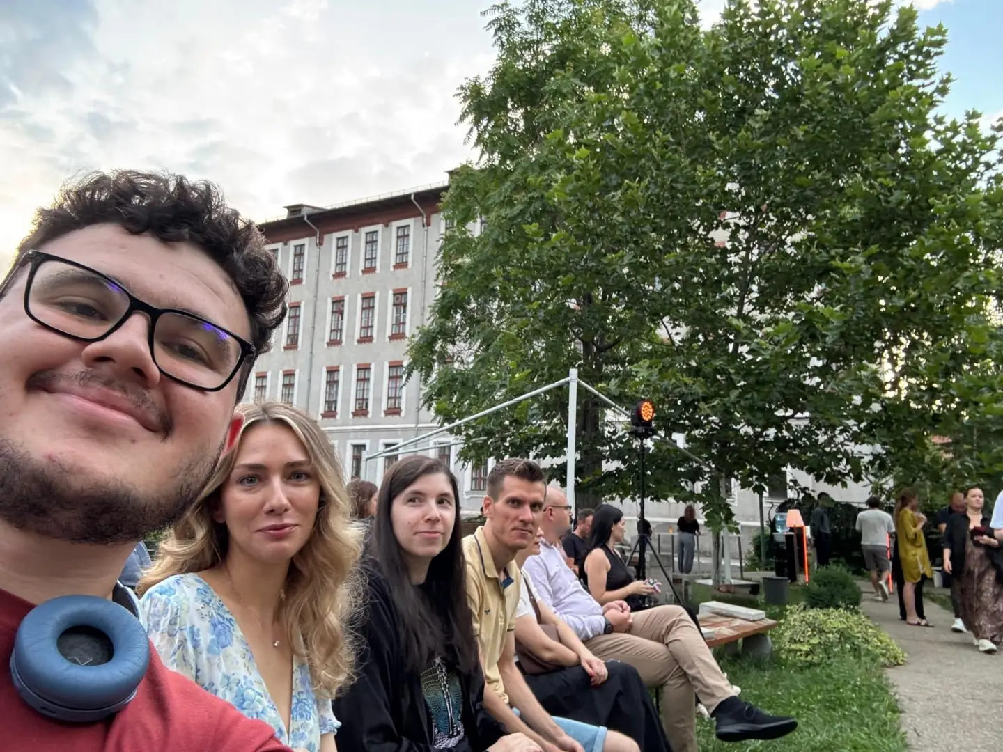 Selfie de grup la un picnic Gatherings în parc